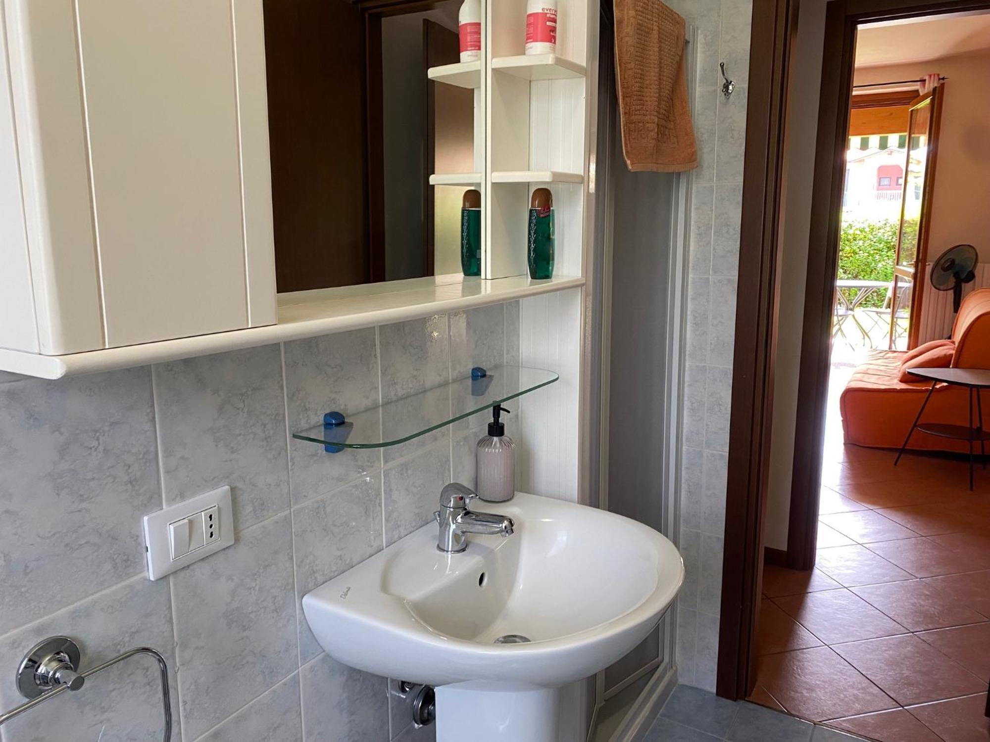 Apartment Flower Raffa ภายนอก รูปภาพ